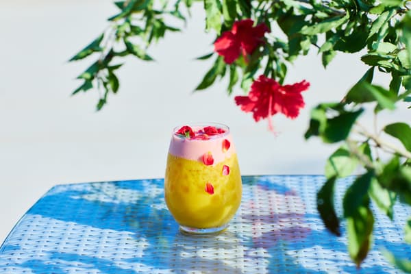 Batido tropical vibrante