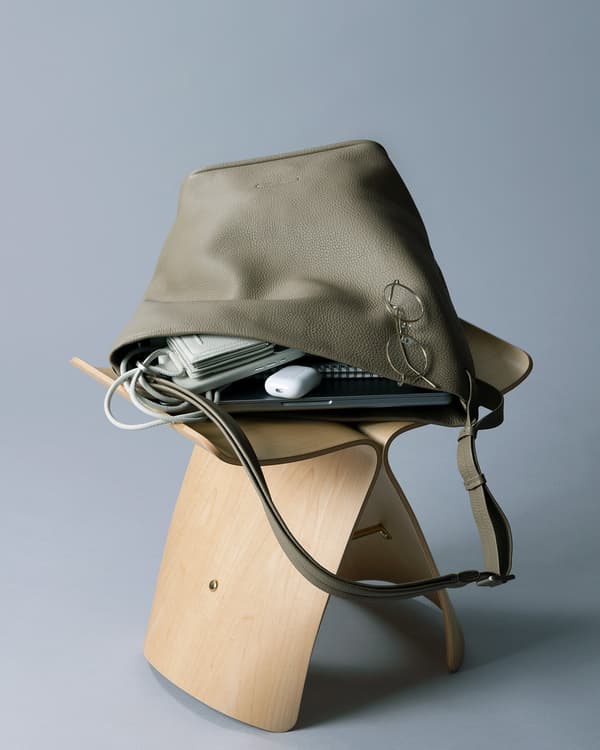 Hobo – Large (Taupe)