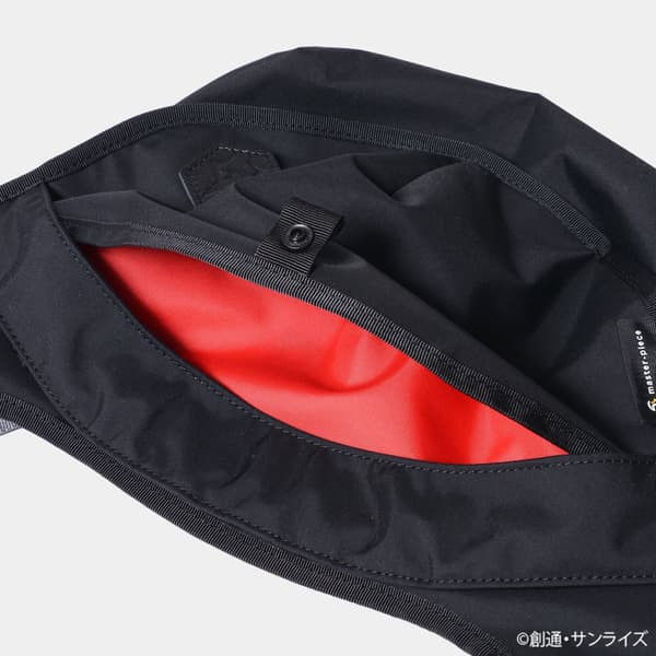 STRICT-G MSPC Mobile Suit Gundam Bolso bandolera Char Aznable - Primer plano