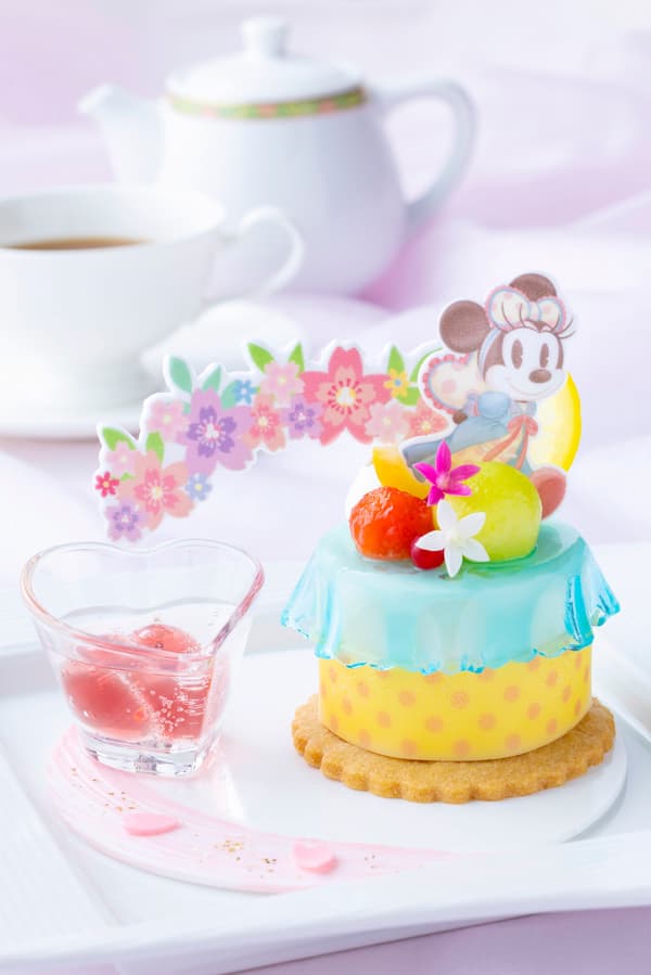 Hyperion Lounge Minnie's Spring Daydream Cake Set