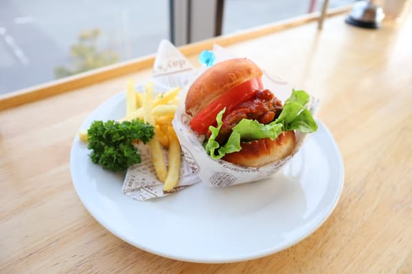 Hamburguesa SAKEKASU