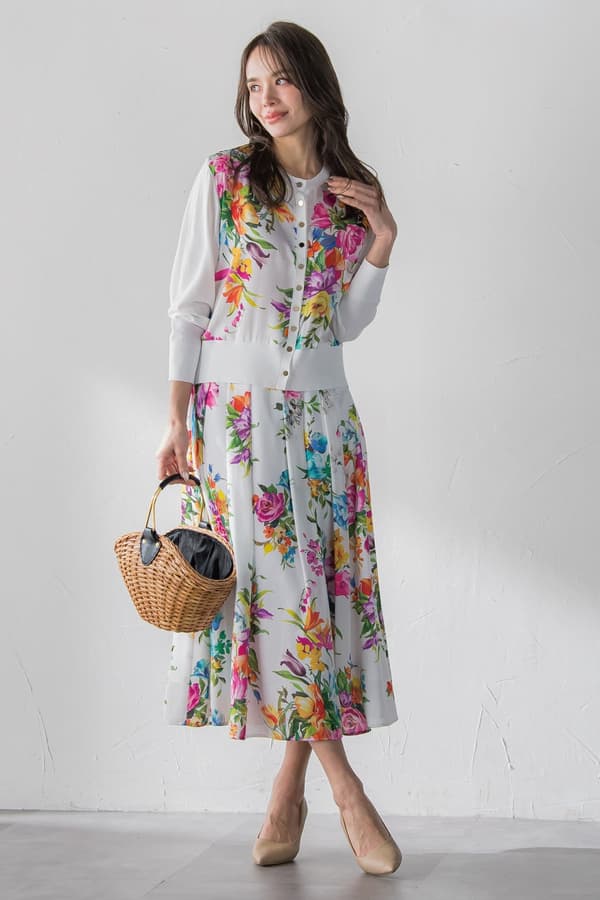 Cardigan and skirt second coordinate