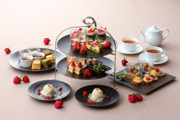 딸기 × 일본 과자 애프터눈 티