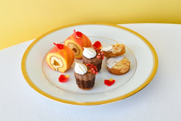 Rose Afternoon Tea – Middle Tier