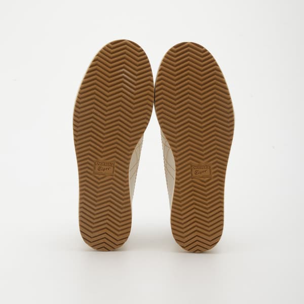 Close-up of the suede and leather material combination