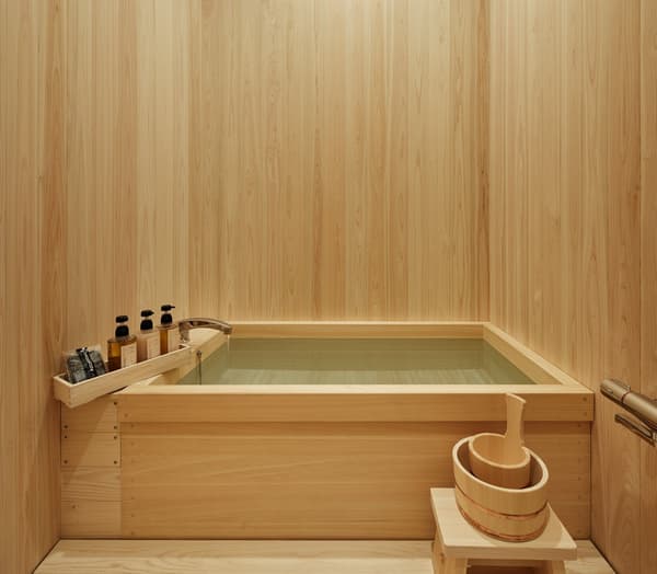 Hinoki bath