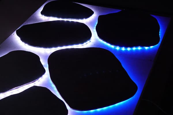Interactive artwork by Niigata University that changes color when stepped on