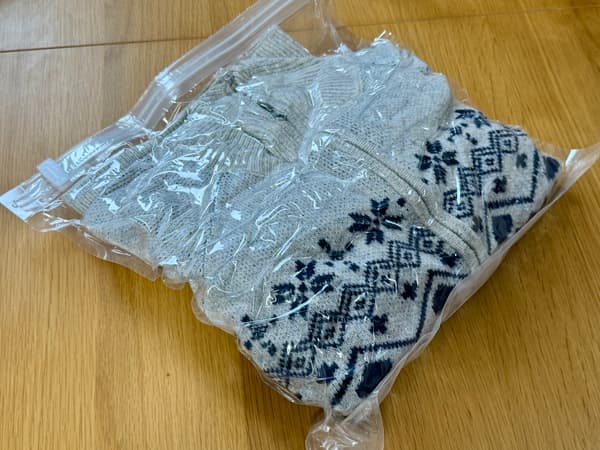 Ejemplo de almacenamiento de bolsas de compresión