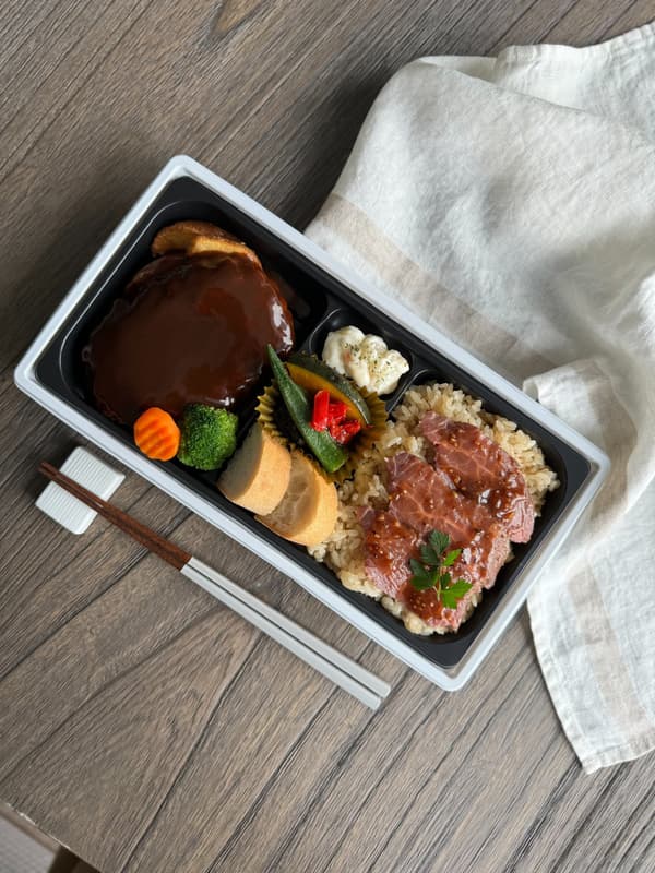 Eashon Hamburger & Beef Sagari Garlic Rice Set