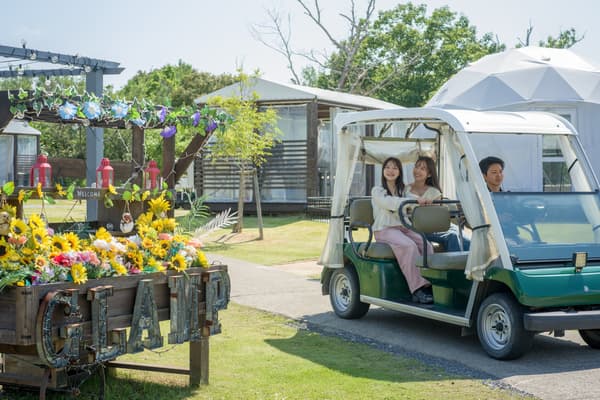 Tropical drink bar and acai bowls at the Hawaii Fair