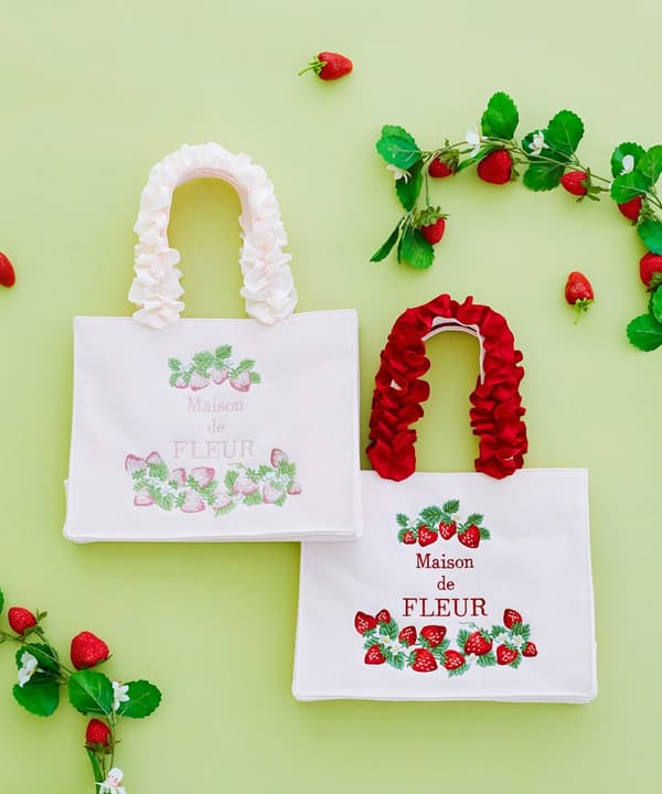 Maison de FLEUR Strawberry Frilled Handle Square Tote