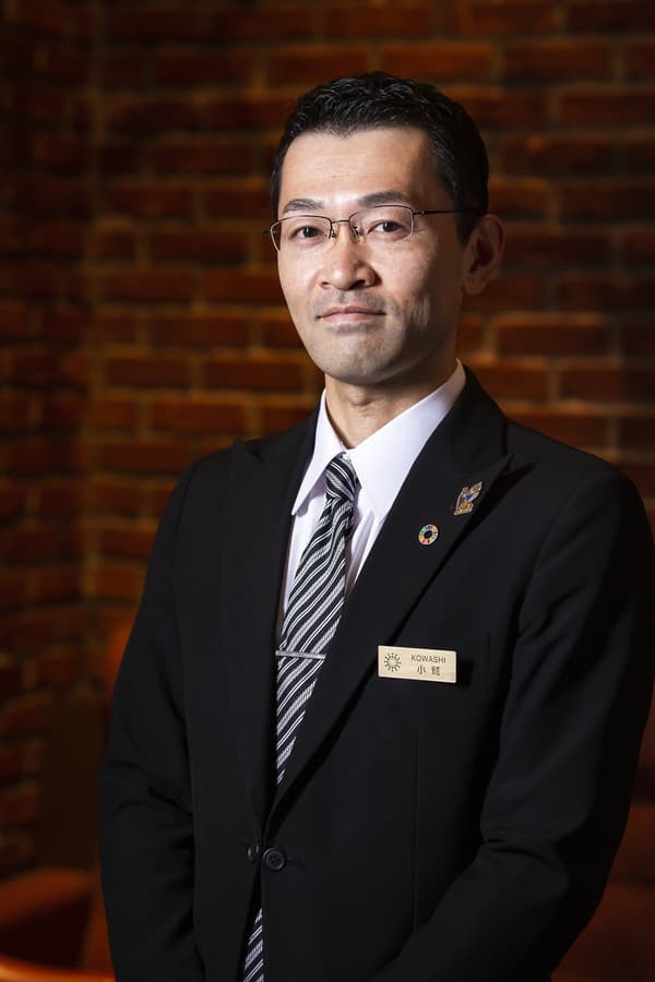 Bar Manager Takafumi Kowashi