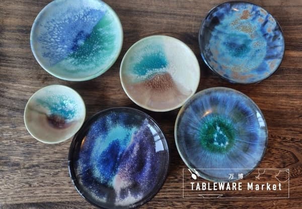 Cerámica Mino con esmaltes cuidadosamente formulados centrados en el color / Esora Studio