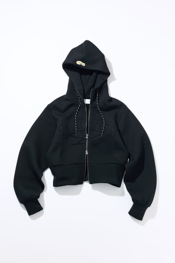 SUDADERA CORTA CON CAPUCHA Y CREMALLERA FUSIONADA ¥12,980 (impuestos incluidos)