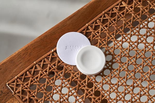 Usando Deo Drops en el baño