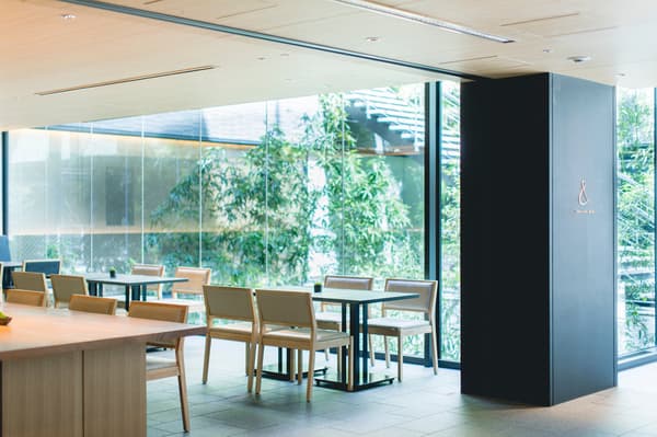 TEA AND BAR Interior