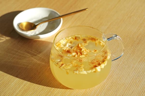 Té Yuzu-Ringo - 500 yenes (CALIENTE)