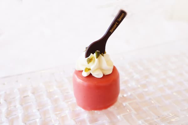 Strawberry Declinaison dessert plate