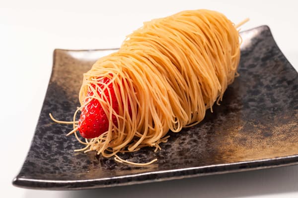 Luxurious Strawberry Skewer Mont Blanc — ¥500