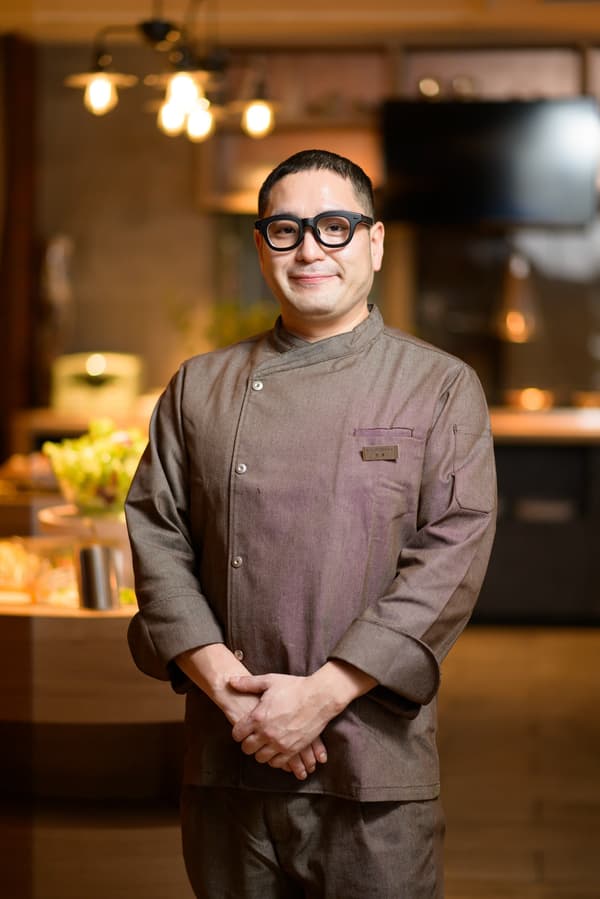 Chef Ryo Kurosawa