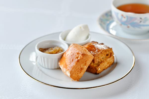 Early Summer Phoenix Afternoon Tea – Scones
