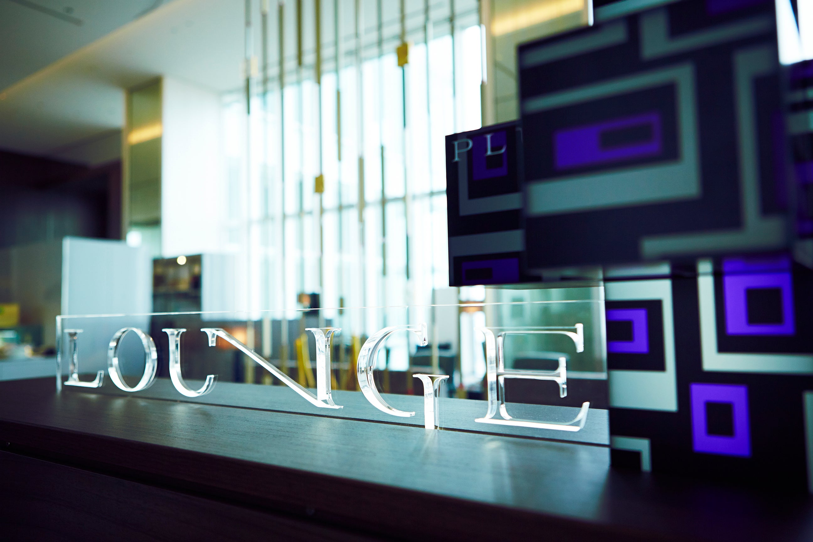 LOUNGE PLUS Interior