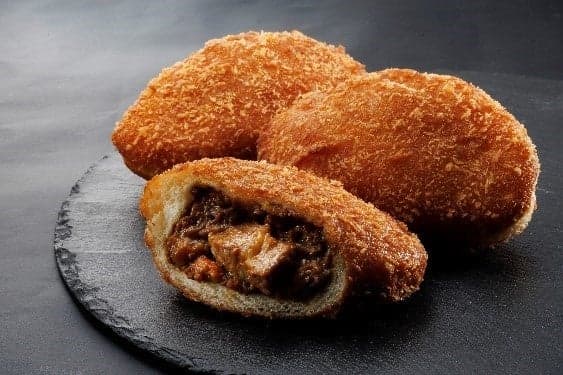 Classic Beef Curry Bread