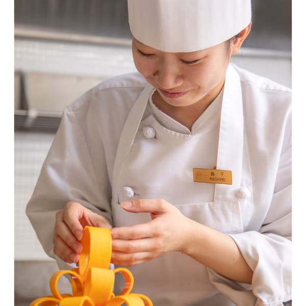 酒店糕點主廚真下彩羽