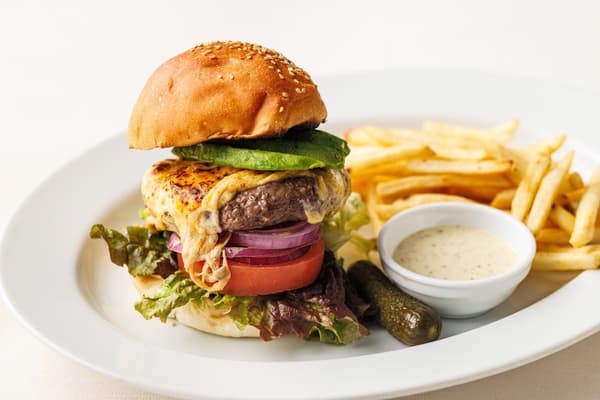 Avocado & Quattro Formaggio Burger