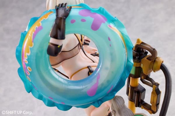 Figure detail view 11