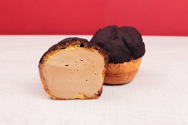 Éclair de leche de chocola