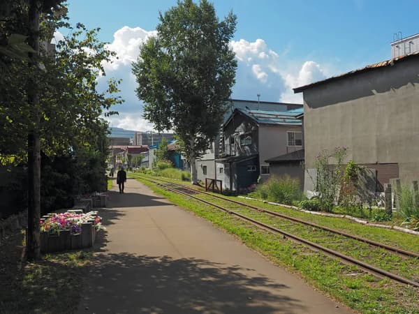 Antigua línea Tenmiya de los Ferrocarriles Nacionales de Japón (旧国鉄手宮線）