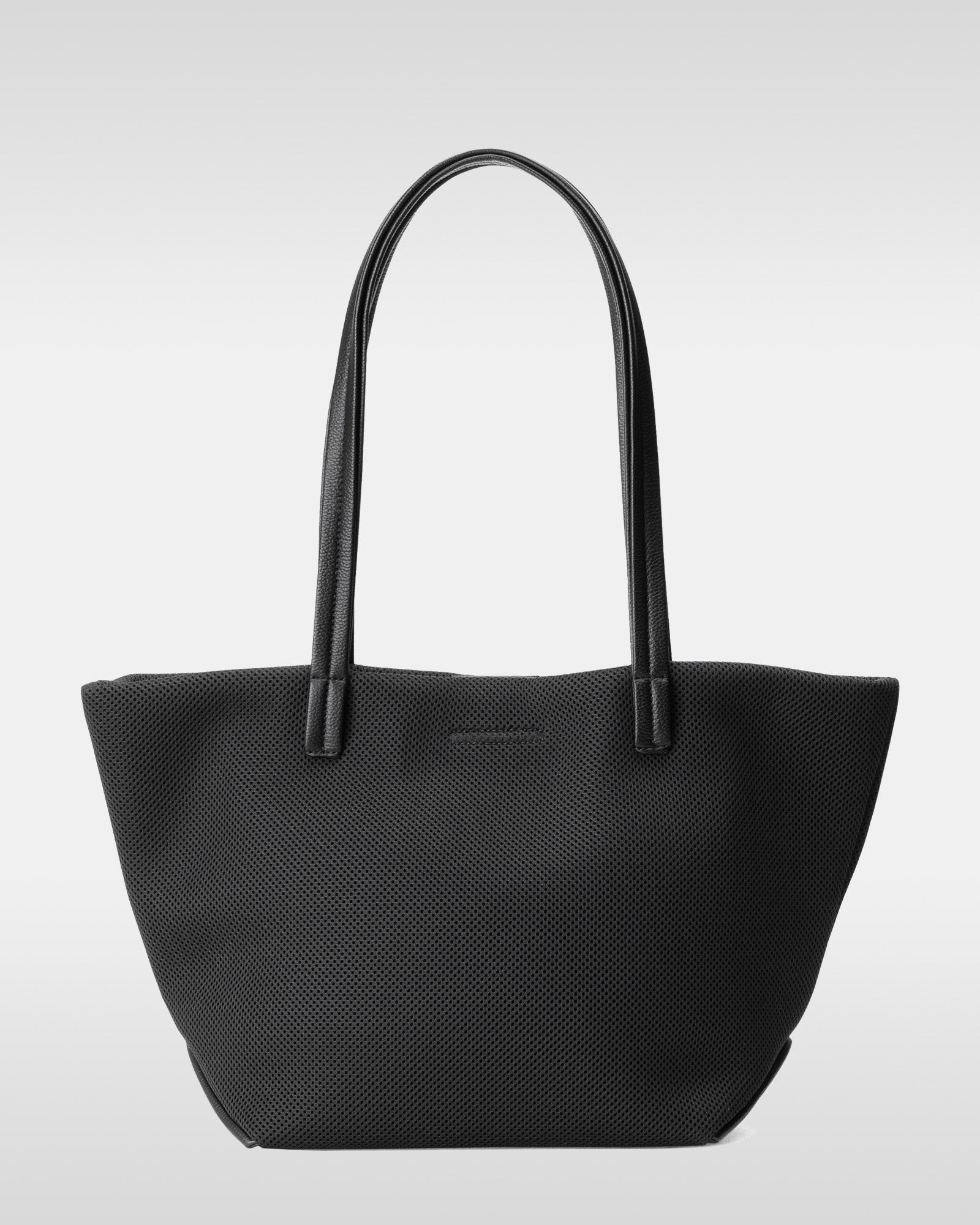 กระเป๋าโท้ทตาข่ายสีดำ