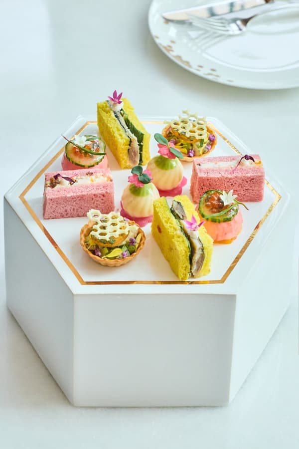 Bee de Chaumet Afternoon Tea sweets spread