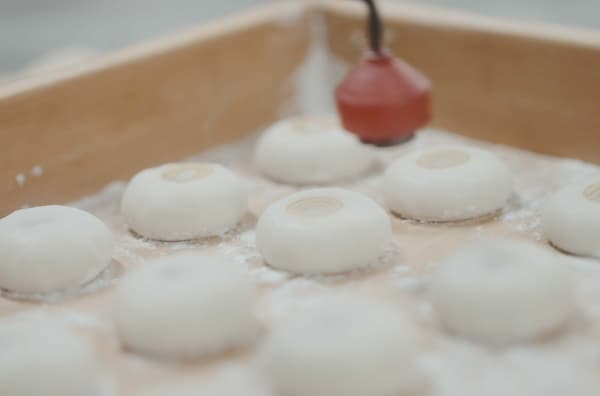 Manufacturing process of Atsuta Miya Mochi