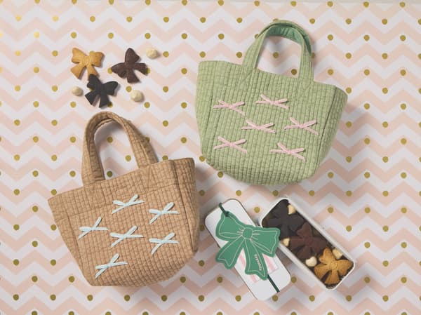 Gypsohila × kyanae.bon Lunch Bag Cookie Tin Set (1 bag type, cookie tin) ¥13,530 [Hankyu Advance Release] *This set is available only on Hankyu Online Store. At the event, the Gypsohila Lunch Bag and kyanae.bon cookie tin will be sold separately.