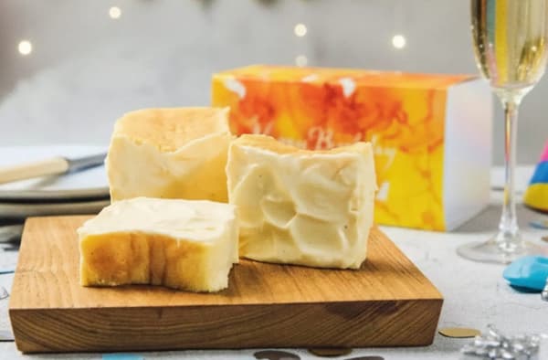 Toro Nama Cheesecake รุ่นวันเกิด