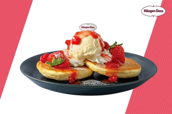 Strawberry Hotcakes with Häagen-Dazs