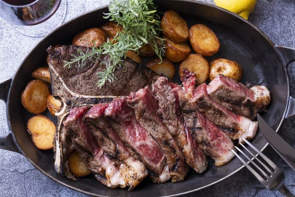 2kg Tiramisu - close up