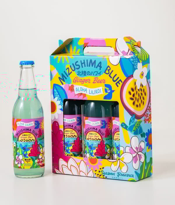 Gift box featuring Tsuruga and Hawaiian elements