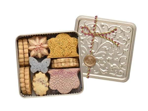 Osaka: Bake Rocka Rocka - Productos horneados de la tienda de muebles vintage