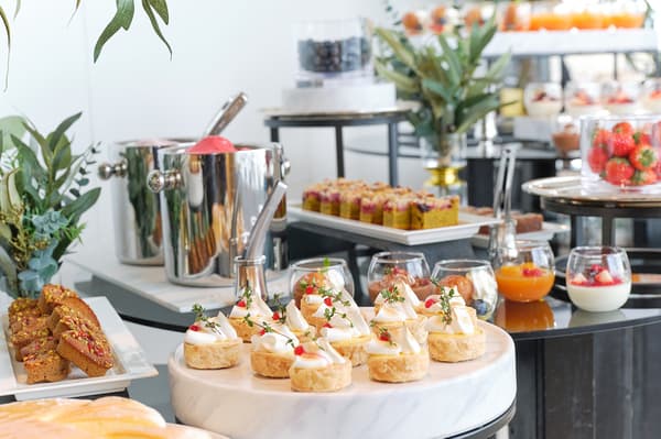 정성스럽게 만든 과자