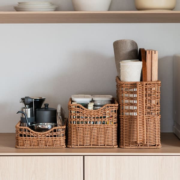 Almacenamiento de cocina con café y condimentos