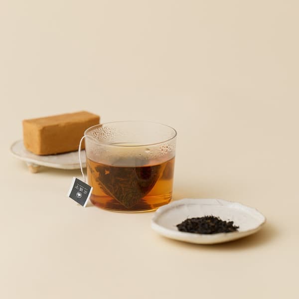Highland Small-Leaf Black Tea paired with SunnyHills sweets