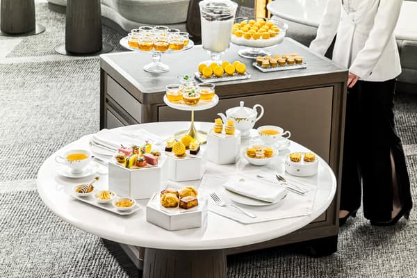 Bee de Chaumet Afternoon Tea spread