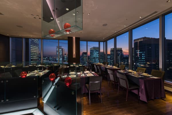 Dining & Bar TENQOO Interior