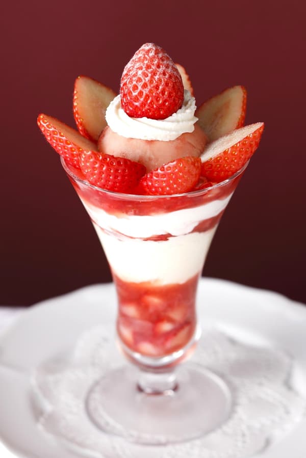 Parfait de fresa Benitama de la prefectura de Saitama