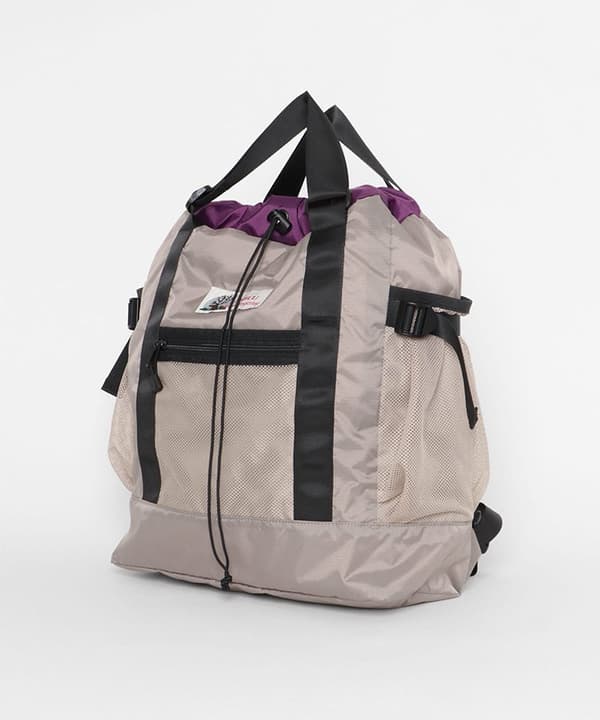 頂視圖，展示可收納性