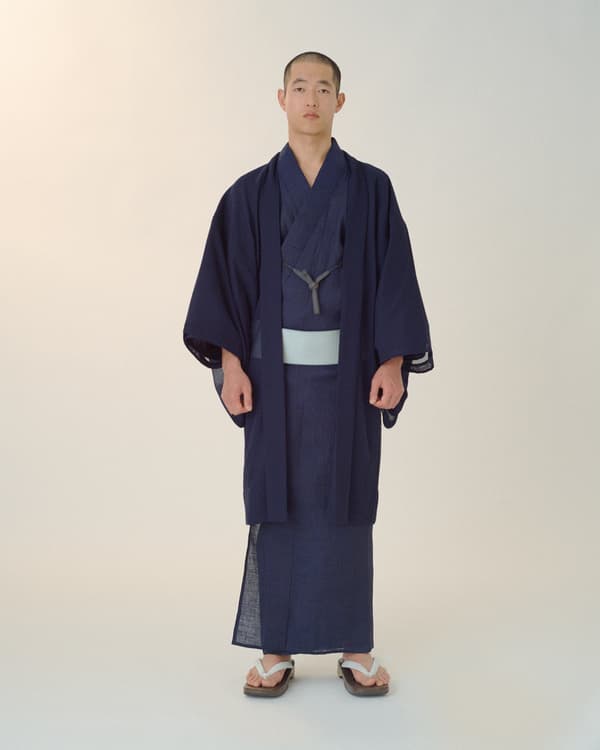 네어 오미 크레이프, 네이비