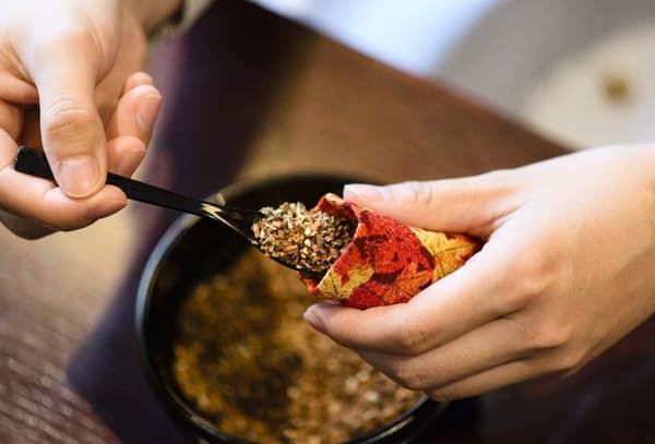 «Juego de fragancias»: mezcla tus aromas preferidos